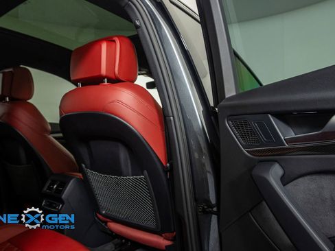 Used 2024 Audi SQ5 Prestige image 33