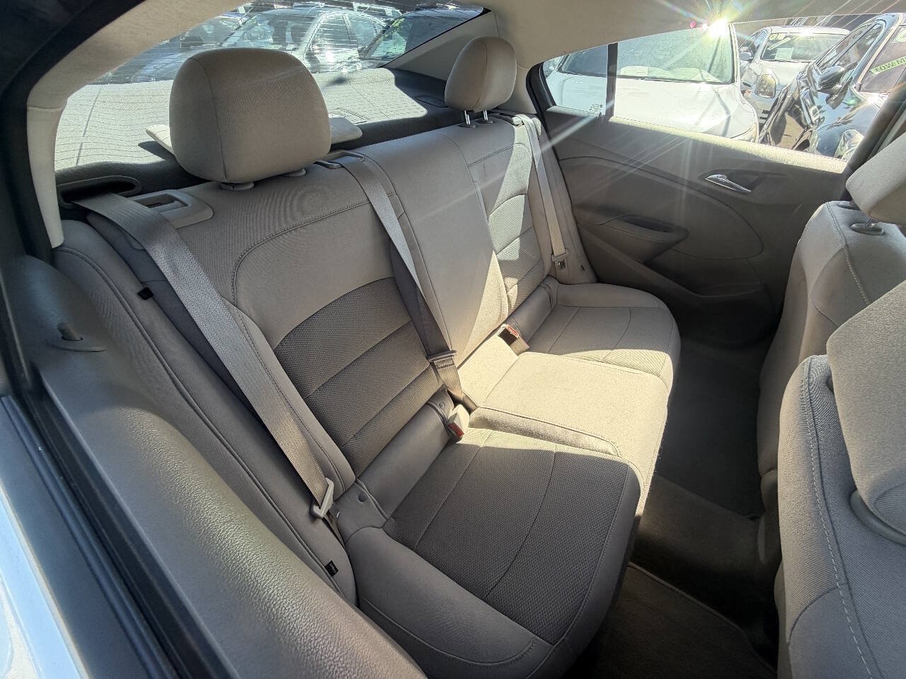 Used 2016 Chevrolet Cruze LS FWD image 9