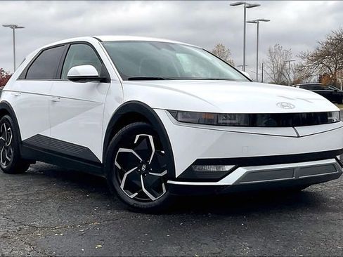 Certified 2024 Hyundai Ioniq 5 SEL image 34