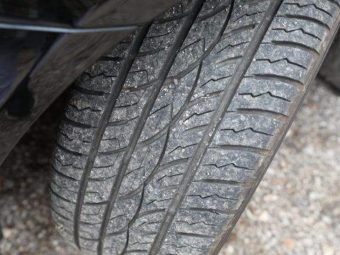 Used 2017 Jaguar XF Premium image 24