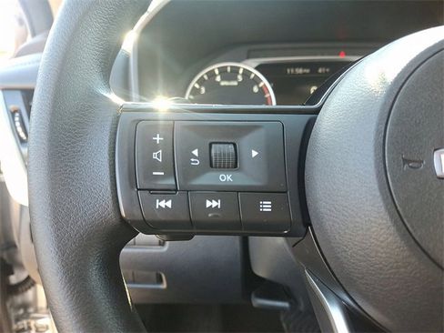 Used 2022 Nissan Rogue SV image 20