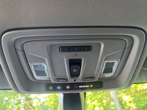 Used 2019 Chevrolet Silverado 1500 RST image 31