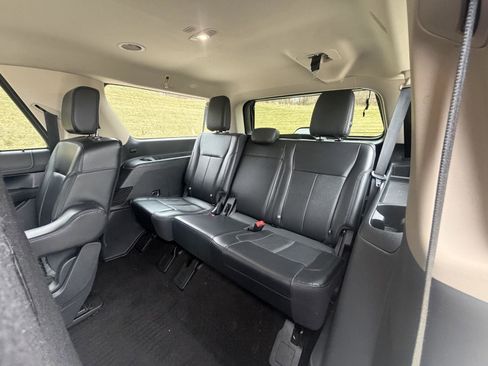 Used 2022 Ford Expedition Max XLT image 23