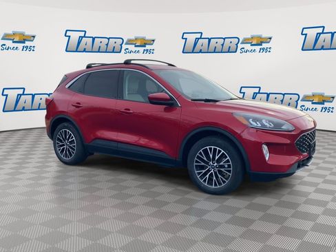 Used 2022 Ford Escape SEL w/ Class II Trailer Tow Package image 2