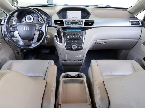 Used 2011 Honda Odyssey Touring image 16