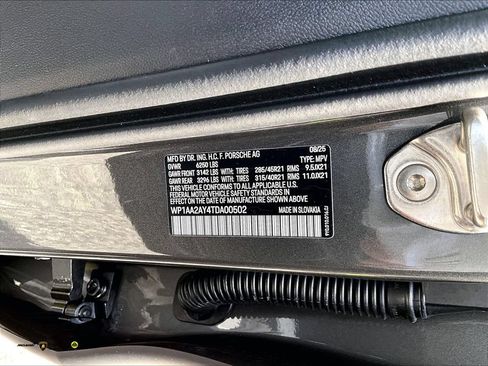 Used 2026 Porsche Cayenne AWD/4WD image 29