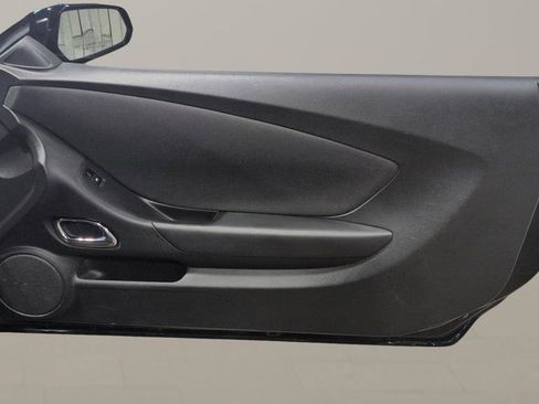 Used 2010 Chevrolet Camaro SS RWD image 17