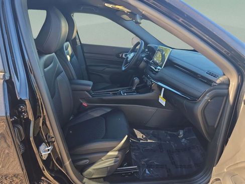 New 2026 Jeep Compass Latitude AWD/4WD image 29