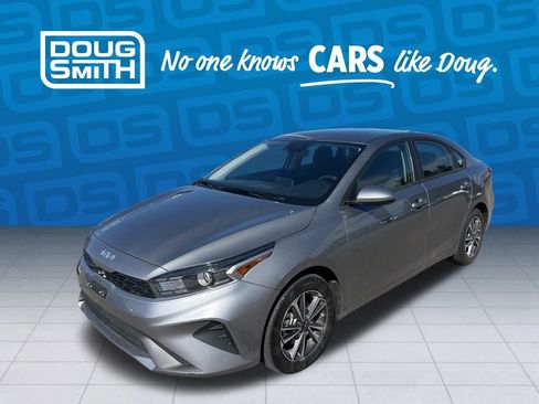 Used 2024 Kia Forte LXS image 1