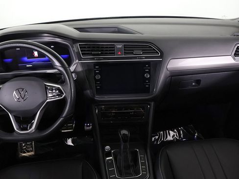 Used 2023 Volkswagen Tiguan SE R-Line FWD image 38