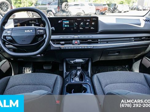 Used 2025 Kia K4 FWD image 25