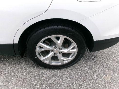 Used 2021 Chevrolet Equinox Premier FWD image 10