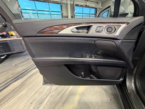 Used 2019 Lincoln MKZ Reserve FWD image 59