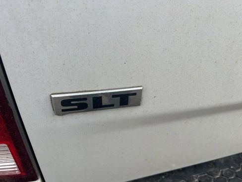 Used 2018 RAM 2500 SLT image 9