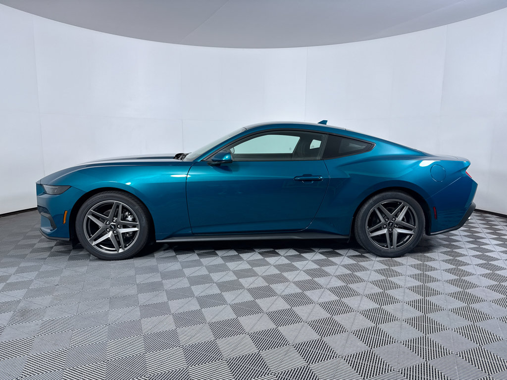 Used 2026 Ford Mustang Coupe RWD image 11
