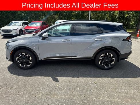 Certified 2025 Kia Sportage SX FWD image 3