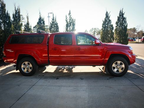 Used 2010 Toyota Tacoma image 11