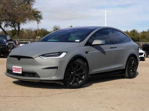 Used 2022 Tesla Model X Plaid image 1