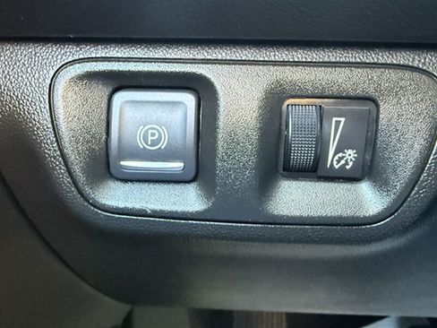 Used 2020 GMC Acadia SLT AWD/4WD image 15