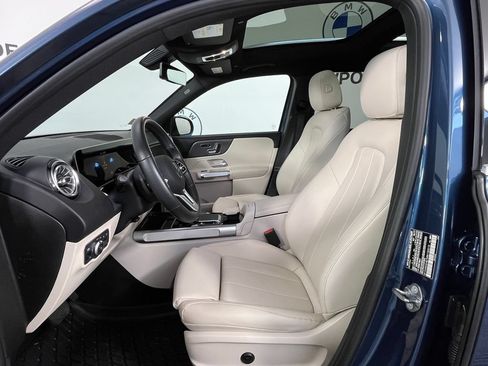 Used 2021 Mercedes-Benz GLB 250 4MATIC image 21