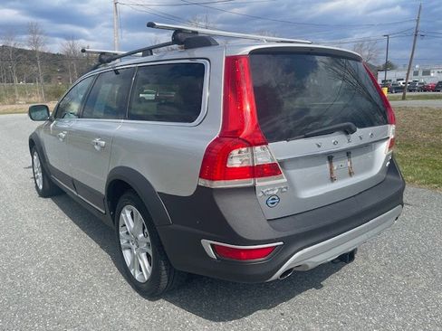 Used 2016 Volvo XC70 T5 Premier w/ Proximity Package AWD/4WD image 2