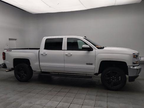Used 2017 Chevrolet Silverado 1500 LT w/ Texas Edition RWD image 11