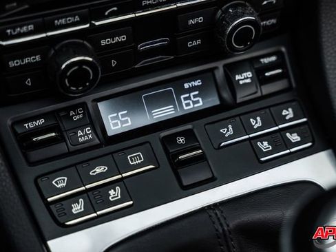 Used 2013 Porsche 911 Carrera image 16