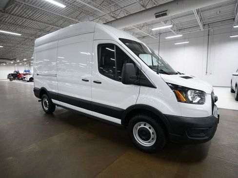 Used 2024 Ford Transit 250 148 High Roof image 34