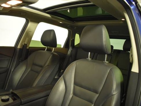 Used 2023 Nissan Rogue SL AWD/4WD image 10