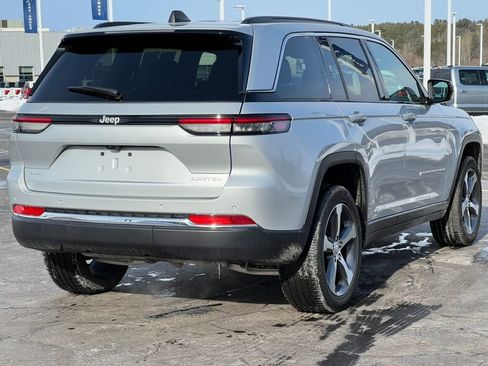 Used 2024 Jeep Grand Cherokee Limited w/ Trailer Tow Package image 8