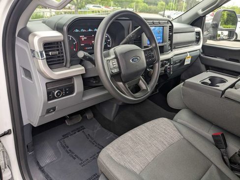 Used 2024 Ford F250 XLT AWD/4WD image 23
