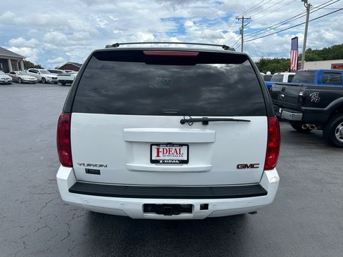 Used 2013 GMC Yukon SLT image 3
