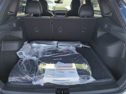 New 2026 Volkswagen Tiguan SE R-Line FWD image 32
