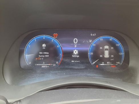 Used 2024 Toyota Highlander Platinum image 12