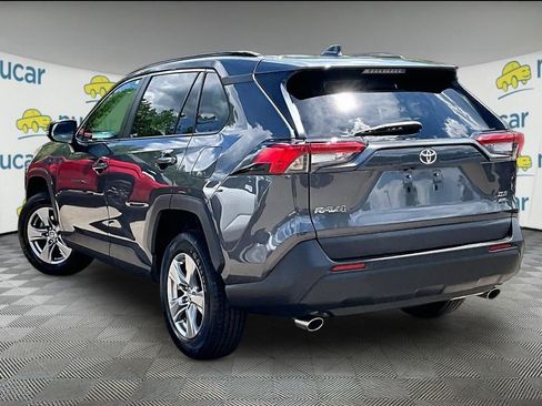 Used 2024 Toyota RAV4 XLE AWD/4WD image 4