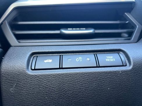 Used 2023 Nissan Altima 2.5 SV image 13