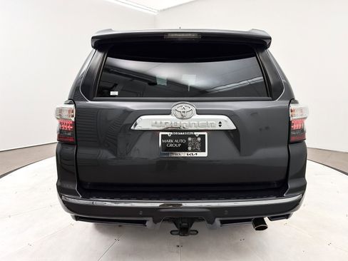 Used 2021 Toyota 4Runner Limited image 17