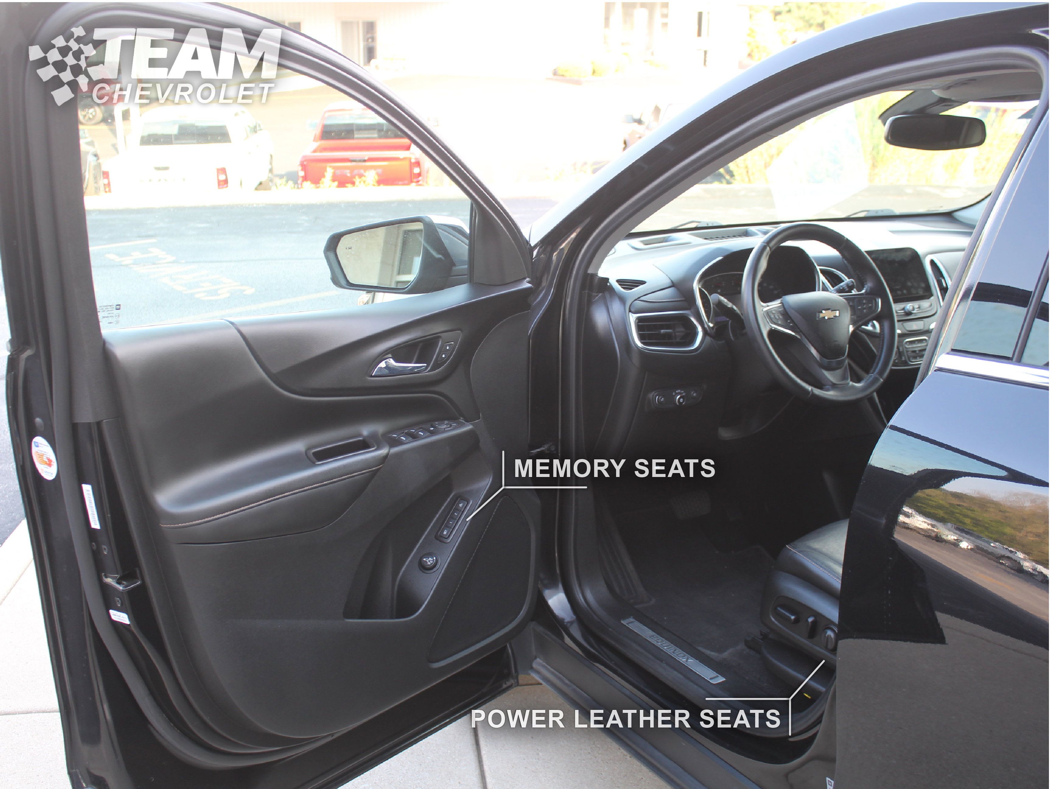 Used 2021 Chevrolet Equinox Premier FWD image 3