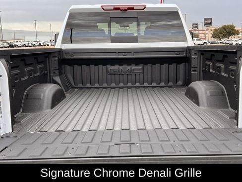 New 2026 GMC Sierra 2500 Denali w/ Denali Reserve Package image 28