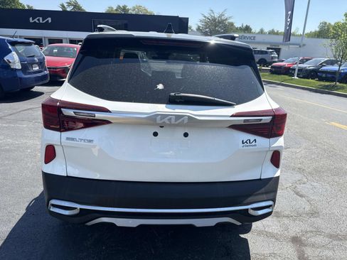 Used 2023 Kia Seltos S FWD image 4