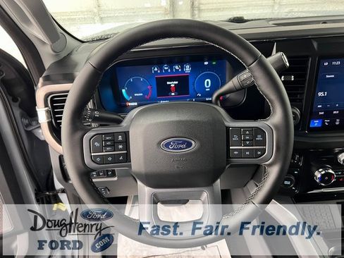 New 2026 Ford F250 Lariat w/ Black Appearance Package image 37