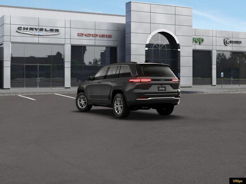 New 2026 Jeep Grand Cherokee image 5