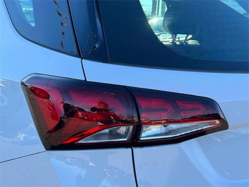 Certified 2023 Chevrolet Equinox LS w/ Driver Confidence II Package image 6