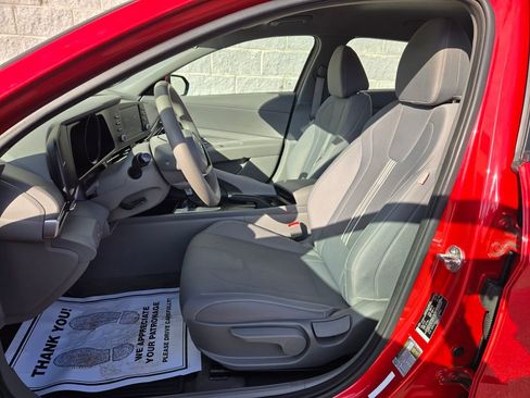 Used 2023 Hyundai Elantra SEL w/ Cargo Package FWD image 14