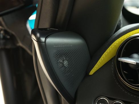 Used 2022 McLaren 720S Spider image 28