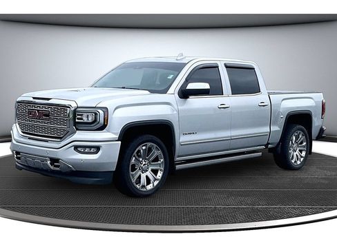 Used 2017 GMC Sierra 1500 Denali w/ Denali Ultimate Package AWD/4WD image 16