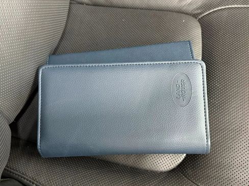 Used 2019 Land Rover Range Rover Long Wheelbase Supercharged image 52