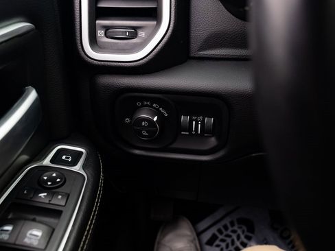 Used 2020 RAM 3500 Big Horn w/ Towing Technology Group image 13