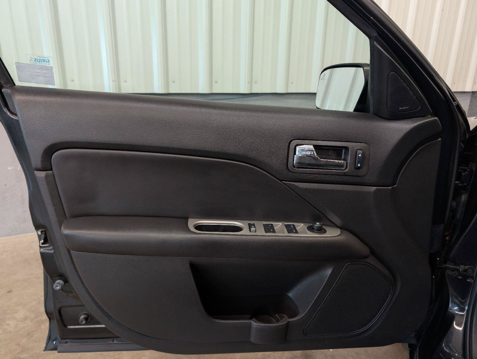 Used 2012 Ford Fusion SEL FWD image 17