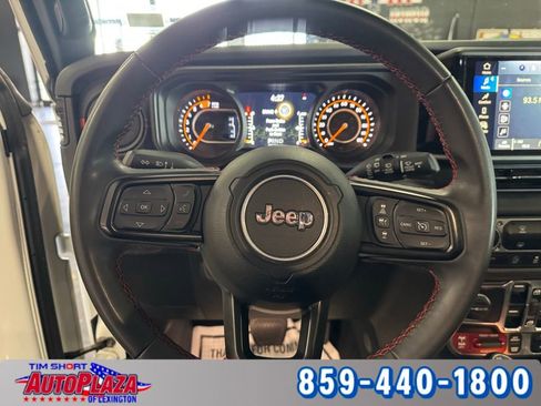 Used 2024 Jeep Wrangler Rubicon image 21